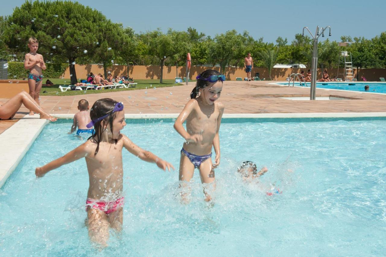 Camping & Bungalows Platja Brava Pals Exteriör bild