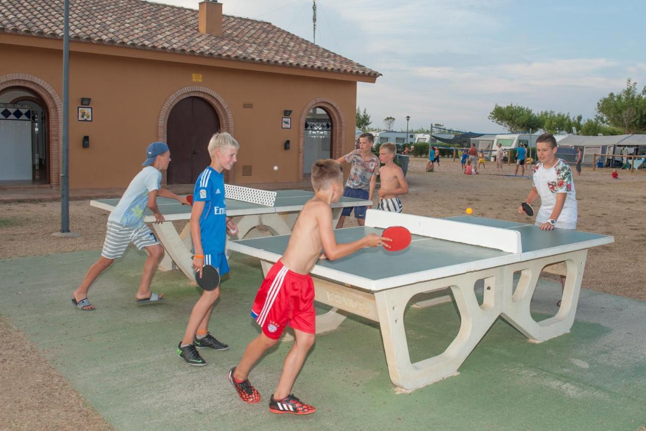 Camping & Bungalows Platja Brava Pals Exteriör bild