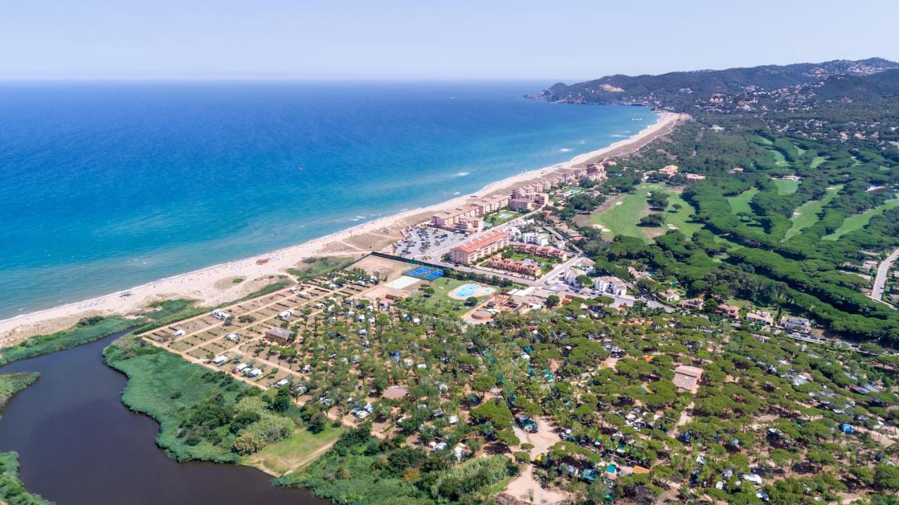 Camping & Bungalows Platja Brava Pals Exteriör bild