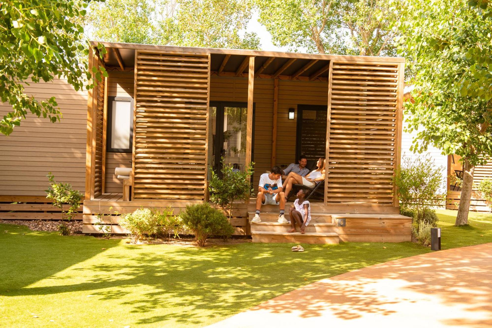 Camping & Bungalows Platja Brava Pals Exteriör bild