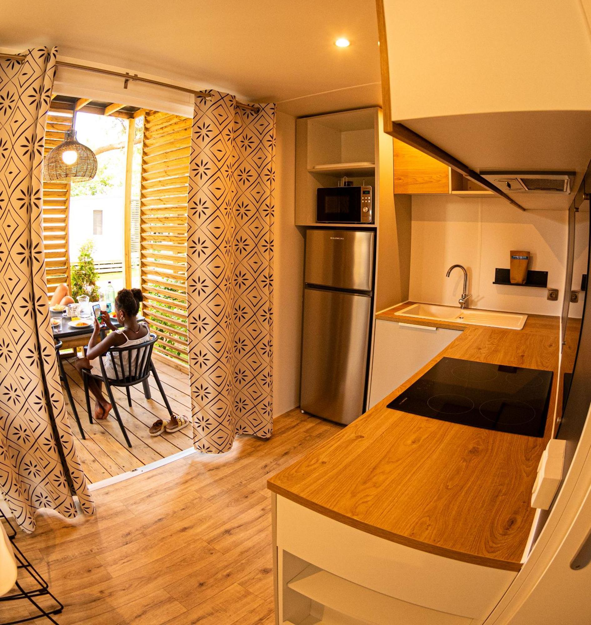Camping & Bungalows Platja Brava Pals Exteriör bild