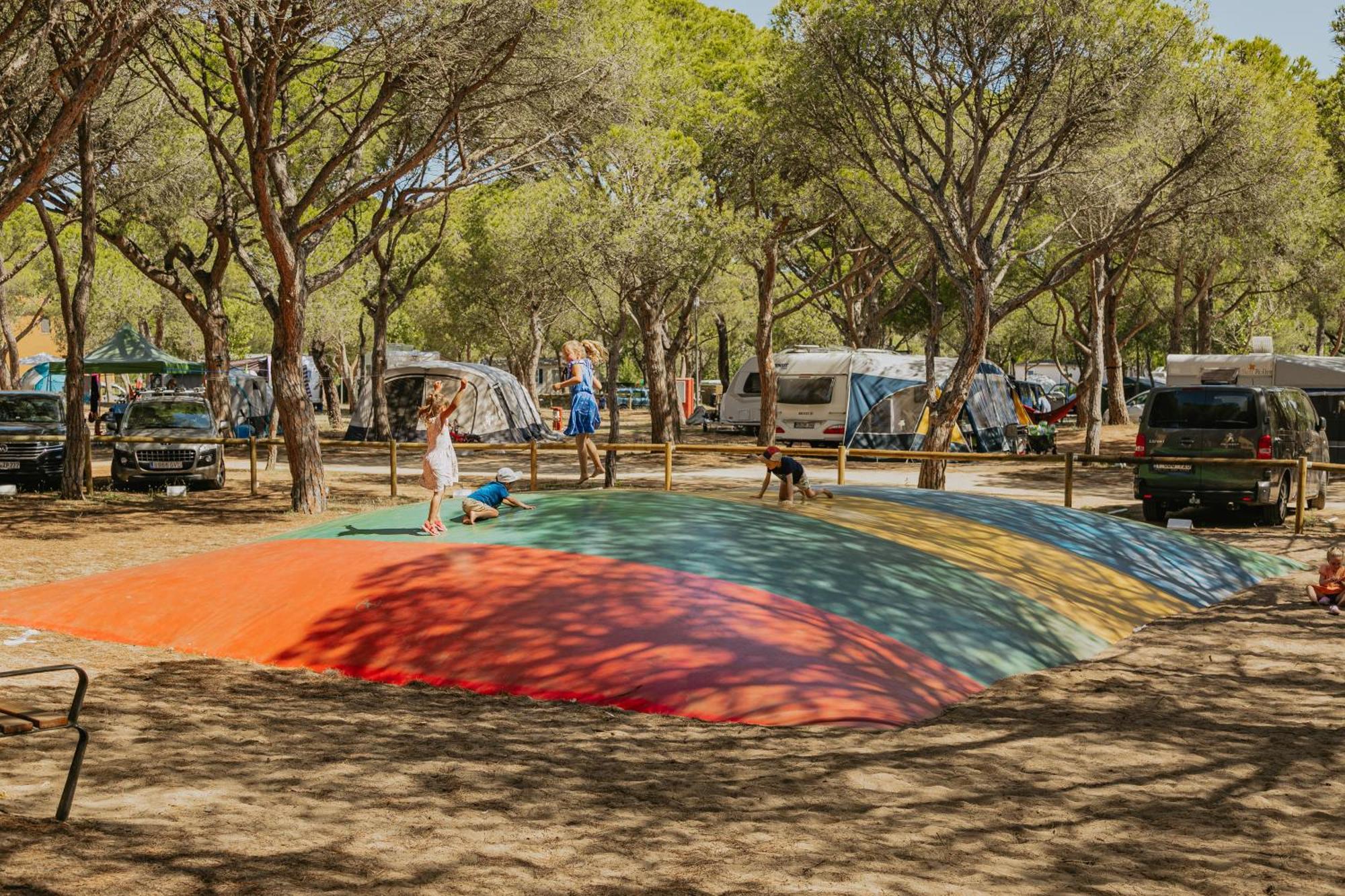 Camping & Bungalows Platja Brava Pals Exteriör bild